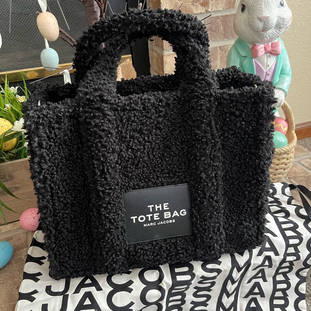 Beautiful Marc Jacob’s The teddy tote